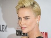 Кожаное платье и заслуженная награда: Шарлиз Терон на American Cinematheque Award (Фото)