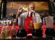 Британский бармен сделал самый дорогой коктейль в мире