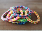 DIY. Инструкция, как сделать браслет из резинок (ФОТО + ВИДЕО)