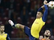 Звезда "Арсенала" пропустит Евро-2016 из-за травмы колена