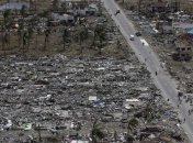 США направляют авианосец к Филиппинам 