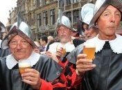 Три бокала пива в неделю изнашивают мозг