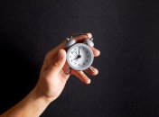 Нужно ли переводить часы в марте 2025 года