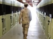 Администрация США будет добиваться закрытия спецтюрьмы для террористов