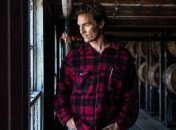 Длинные волосы и борода: Меттю Макконахи кардинально сменил имидж