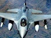 Американские истребители Ф-16 прибыли на авиабазу в Польшу 