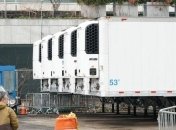 У Нью-Йорку встановлюють мобільні морги