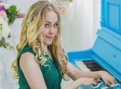 Певица Alyosha объявила о творческом конкурсе 