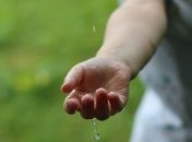 "Чистая" водица: можно ли на самом деле пить дождевую воду