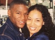 Мейвезер показал трогательные снимки, посвященные умершей матери своих детей