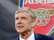 Легендарный экс-тренер Арсенала: "Канониры" хотели подписать Месси и Роналду