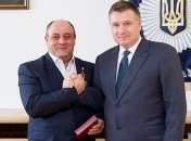 Аваков наградил "медицинского ангела"