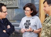 Нардепы Березюк и Пастух прекратили голодовку возле АП