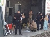 Атака на "Новую почту": в Киеве и Одессе прогремели взрывы, момент попал на видео