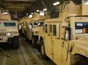 США поставят Украине еще 100 броневиков Humvee