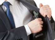 Сколько получают украинские топ-чиновники в СБУ и министерствах