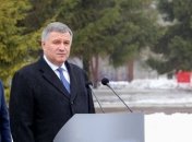 Несколько избирательных штабов незаконно оплачивают работу агитаторов