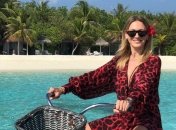 Леся Никитюк показала соблазнительные формы в купальнике