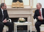 Просил помощи? Пашинян позвонил Путину из-за ситуации в Нагорном Карабахе