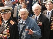 Гройсман поздравил соотечественников с Днем ветерана