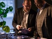 Президент Эстонии попробовал себя в роли диджея