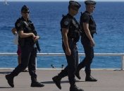 После теракта в Ницце во Франции на полгода продлен режим ЧС