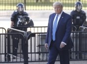 "Прямая атака на свободу слова": на Трампа подали в суд 