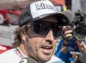 Двукратный чемпион F1 призвал оставаться дома