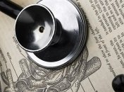 Під час спалаху коронавірусу в Україні можуть перекваліфікувати лікарів