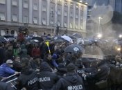 В столице Албании произошел штурм парламента, есть раненые