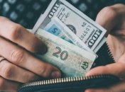 Доллар "успокоился", евро "рванул" вверх: курс валют в Украине на 26 февраля