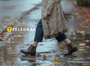 Одяг неминуче піддається осінньому вітру та дощам