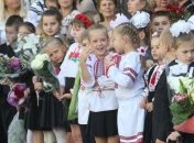 В Киеве возле гимназии мужчины пытались похитить школьниц