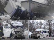 Обидва автотранспортні засоби викривило в аварії