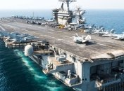 На американском авианосце 550 зараженных коронавирусом