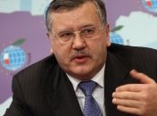 Гриценко: Янукович семь раз менял свою позицию по языку