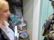 Вместо кокаина подложила липу: всплыли подробности похищения наркотиков полицейской из Одессы (фото)