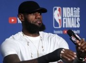 ЛеБрон Джеймс перешел в "Лейкерс" Михайлюка