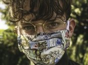 Поради експертів, щодо вдягання маски у спеку