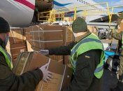 ПЦР-тесты и средства защиты: В Украину прибыл самолет с новой партией