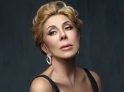 Любовь Успенская шокировала поклонников поцелуем с дочерью 