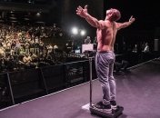 Экс-чемпион UFC Веласкес дебютирует в рестлинге 3 августа