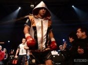 Бурсак проиграл бой за чемпионский пояс IBO