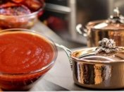 Зачем мыть кетчупом посуду из меди