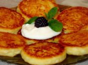 Рецепт дня: сырники с изюмом и ванилью