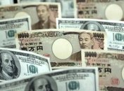 Иена дорожает из-за переноса повышения налога в Японии