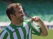 Бывший клуб легендарного ван дер Варта выдвинул футболисту странное требование