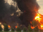 Нафтобазу гасили 14 годин, перш ніж стався новий вибух