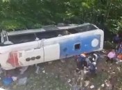 На Кубани разбился автобус с туристами - есть погибшие (видео)