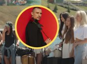 Учасниці шоу "Холостяк" і головний герой Тарас Цимбалюк